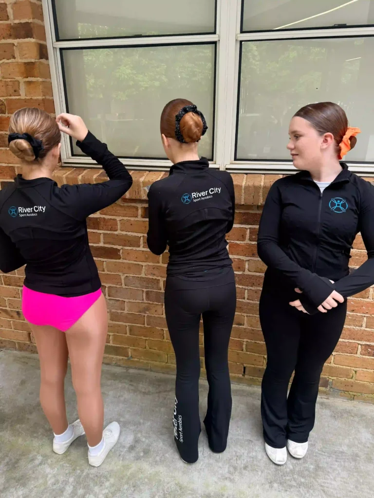 dancers-in-black-outfits